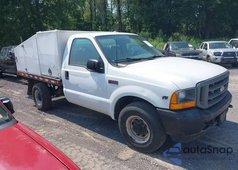 2001 Ford F-250 Xl/Xlt z USA, uszkodzony, nr VIN 1FTNF20L31EB69492